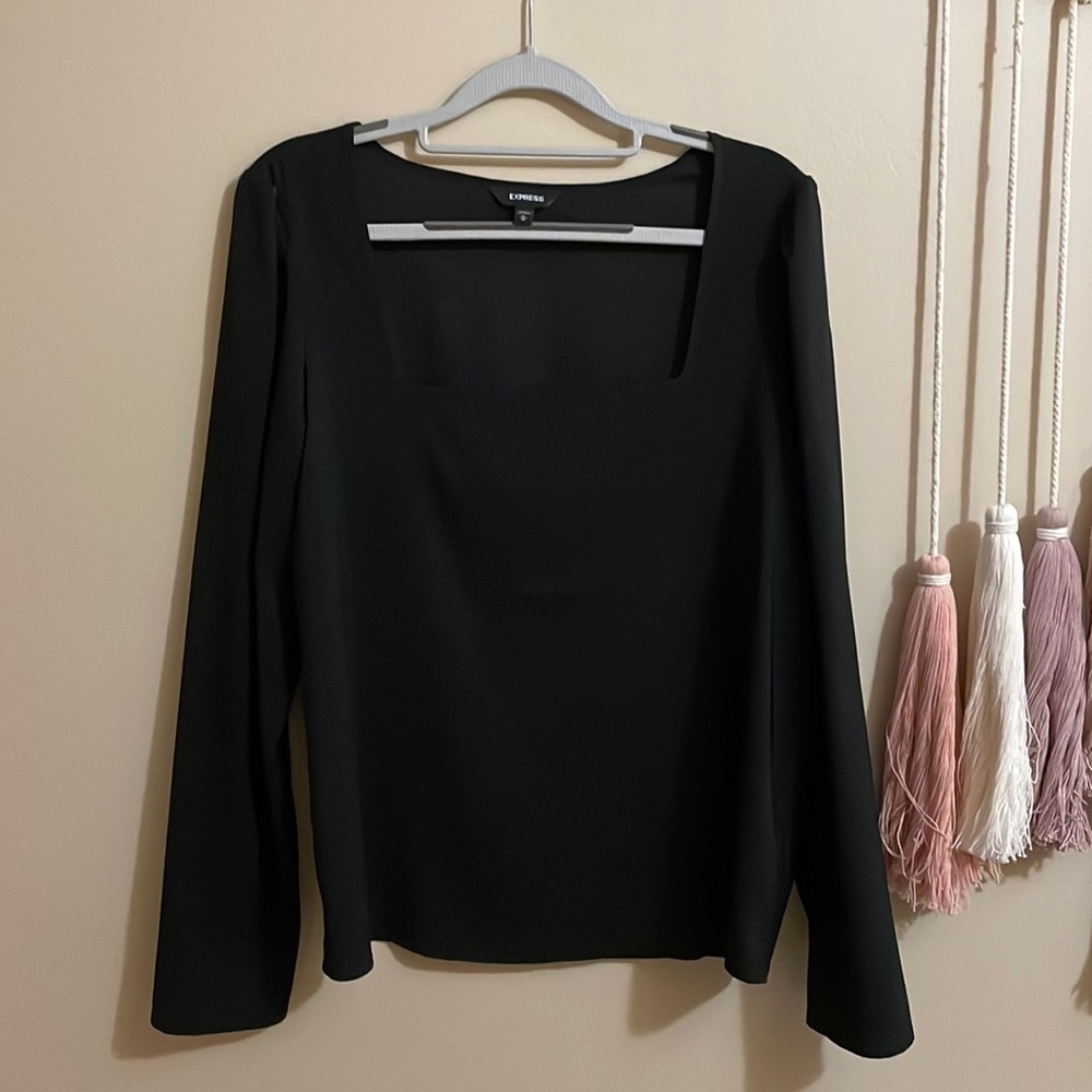 Square neck blouse